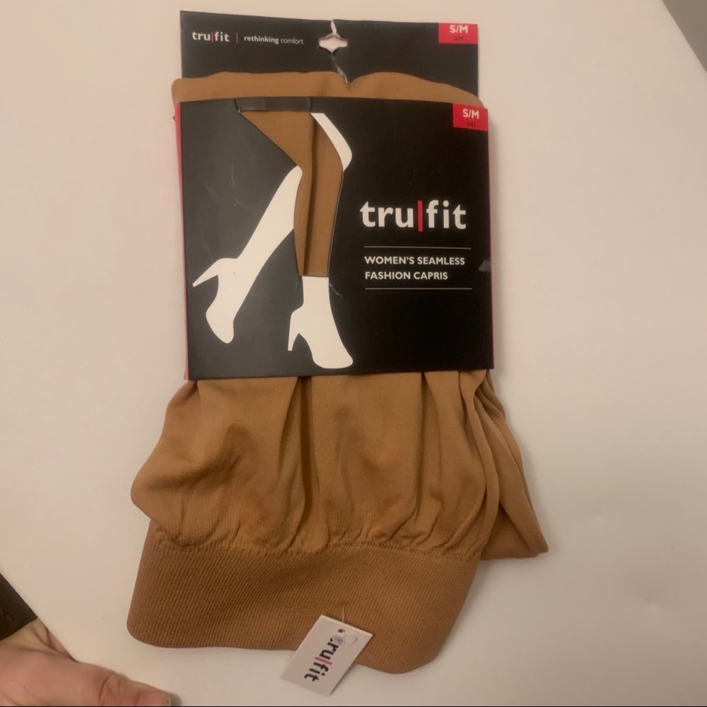 Trufit Nude Color Capri tights